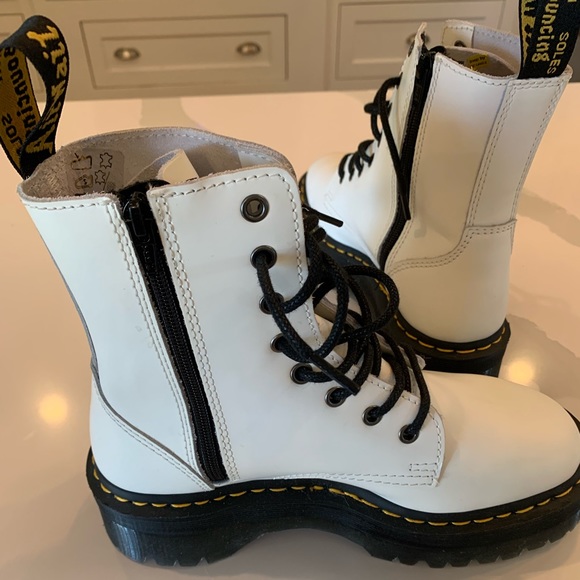 Dr. Martens Jadon White Platform - Picture 8 of 9